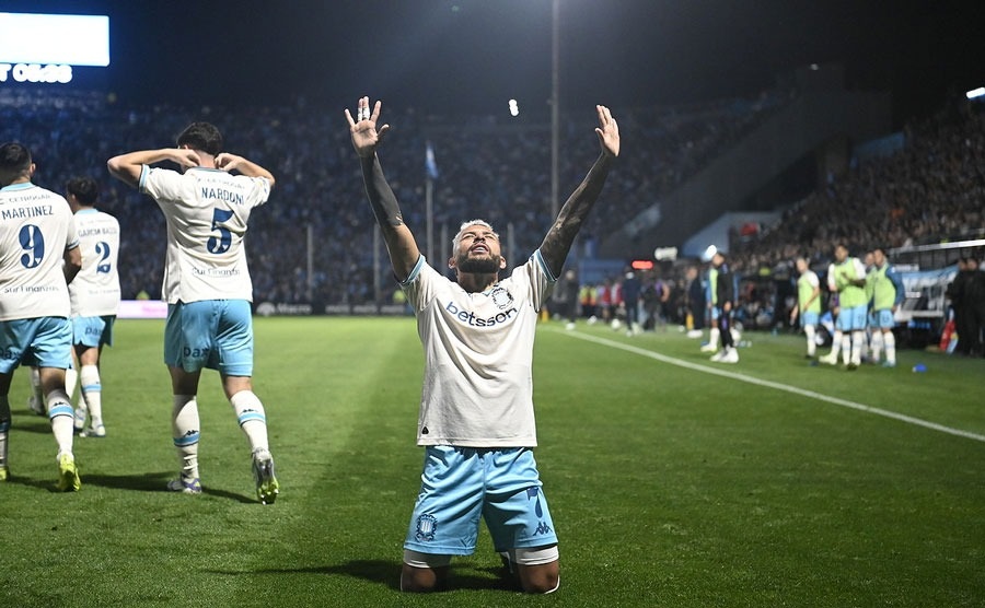 RACING CONSIGUIÓ UN VALIOSO TRIUNFO ANTE BELGRANO