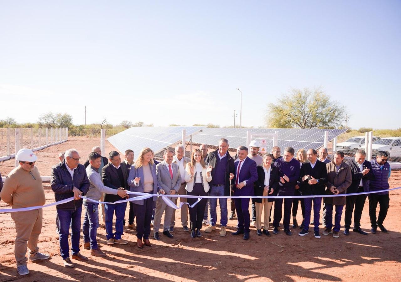 QUINTELA INAUGURÓ EL PRIMER PARQUE SOLAR EN PATQUIA Y AVANZÓ EN LA PROMOCIÓN DE LAS ENERGIAS LIMPIAS