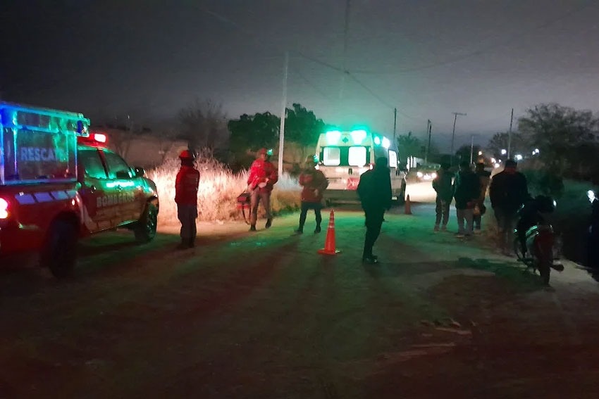 UNA MOTOCICLISTA CHOCÓ CON UN PERRO Y SUFRIÓ HERIDAS