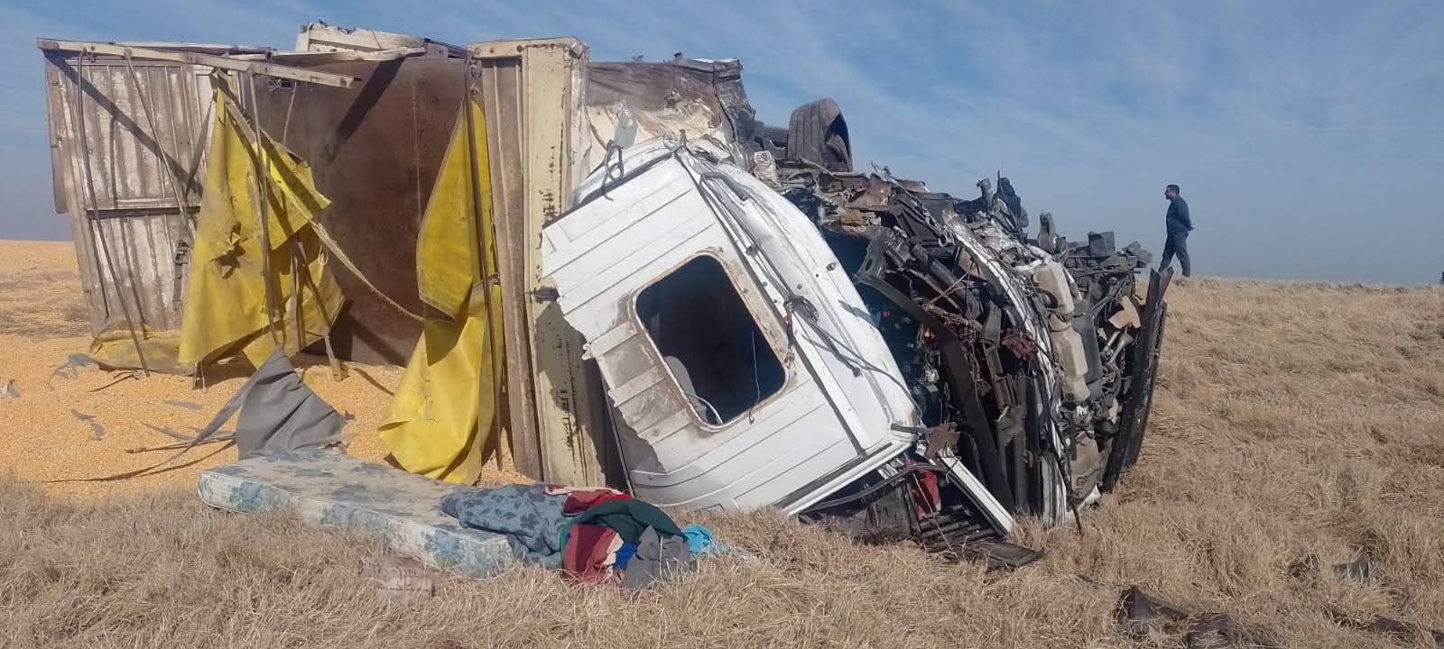 DOS CAMIONES CHOCARON EN CÓRDOBA Y AMBOS CONDUCTORES MURIERON