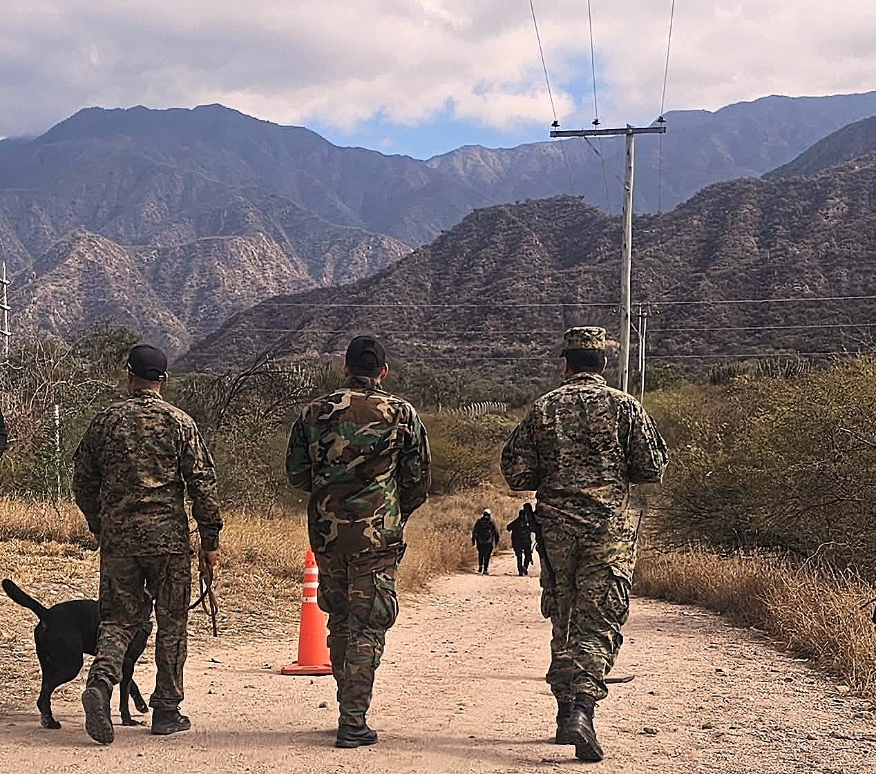 LA POLICIA BUSCA A UN HOMBRE DESAPARECIDO EN EL CERRO EL MORRO