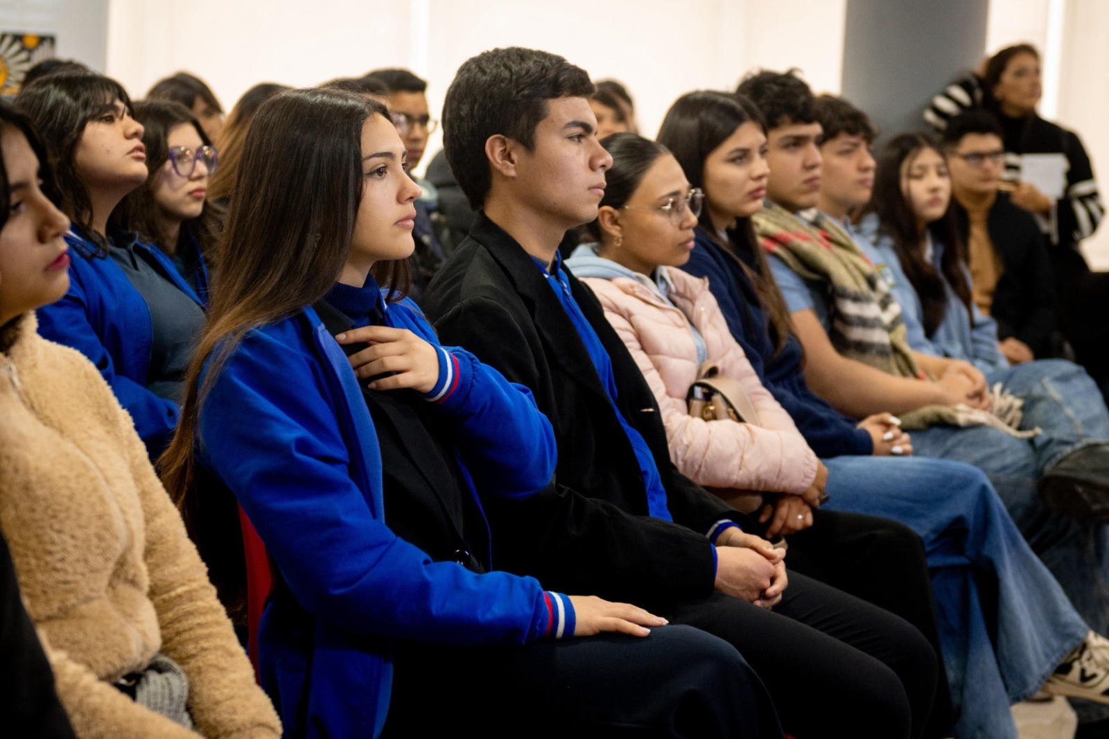 J&Oacute;VENES PARTICIPAN DEL PARLAMENTO PROVINCIAL DE ARTE