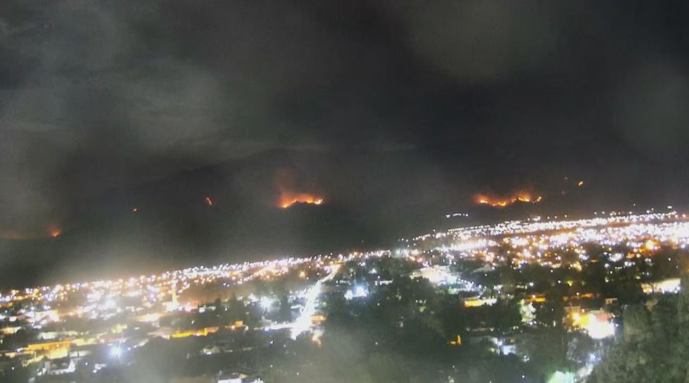 CONTIN&Uacute;A EL COMBATE DEL INCENDIO EN GUANCHIN Y EL FOCO SIGUE ACTIVO 