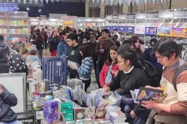 LA FERIA DEL LIBRO 2026 CERR&Oacute; CON PRESENTACI&Oacute;NES, DEBATES Y ESPECT&Aacute;CULOS