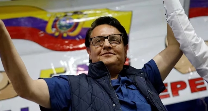 CONMOCIÓN  EN ECUADOR: ASESINARON A BALAZOS AL CANDIDATO PRESIDENCIAL FERNANDO VILLAVICECIO