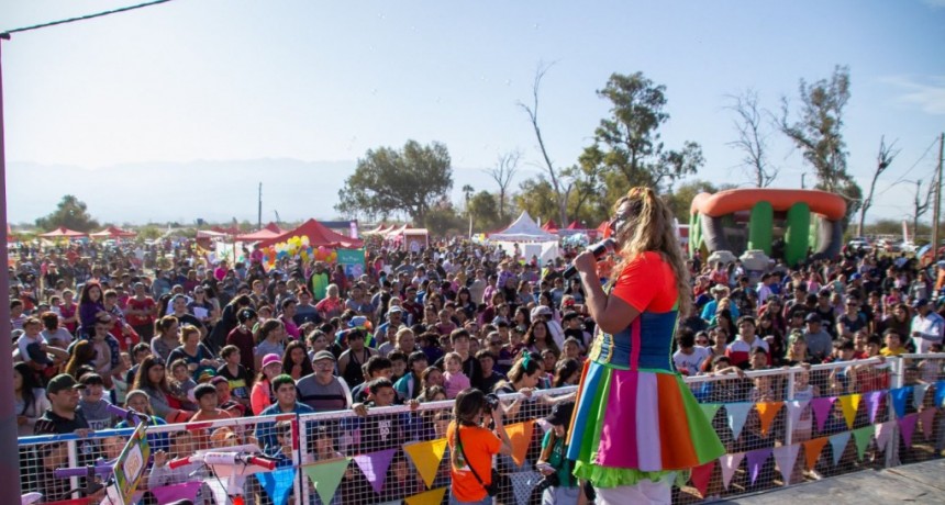 NIÑOS DE LA ZONA ESTE DISFRUTARON DE UNA TARDE A PLENO