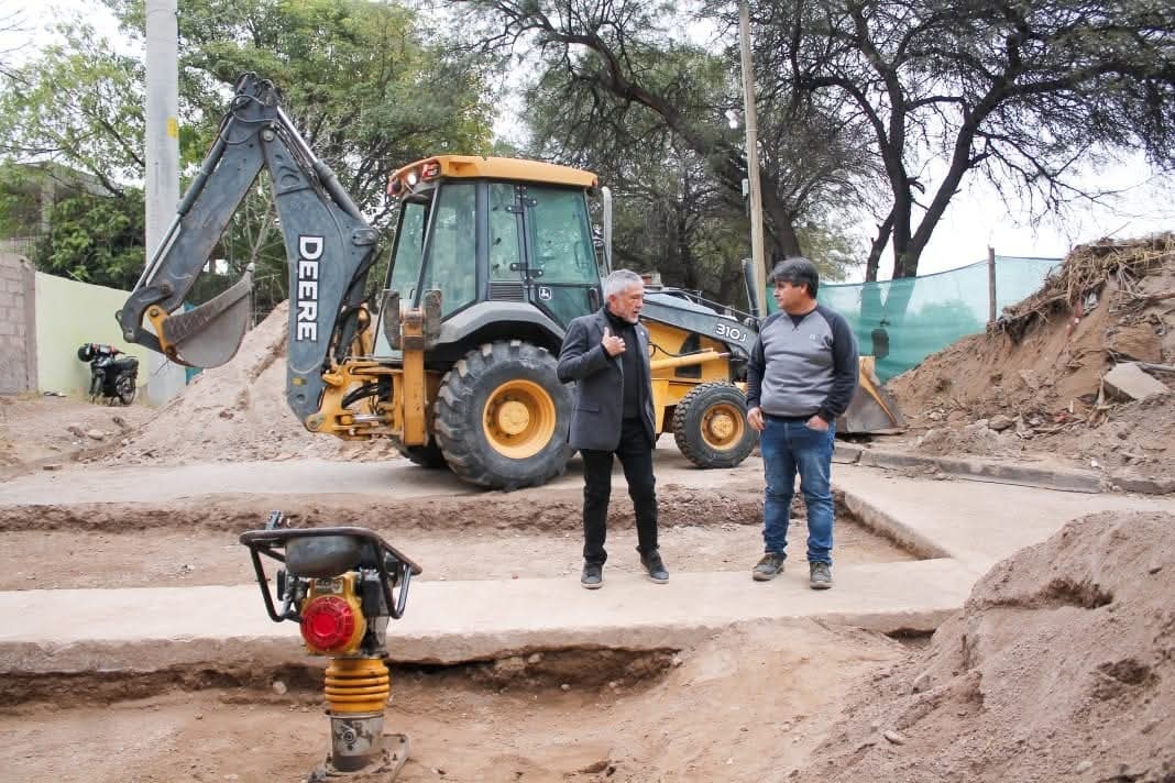  EL MUNICIPIO AVANZA CON UNA OBRA CLAVE EN EL BARRIO COCHANGASTA 