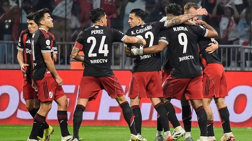RIVER GOLEÓ A SAN MARTIN DE TUCUMÁN Y SE METIÓ EN OCTAVOS DE LA COPA ARGENTINA