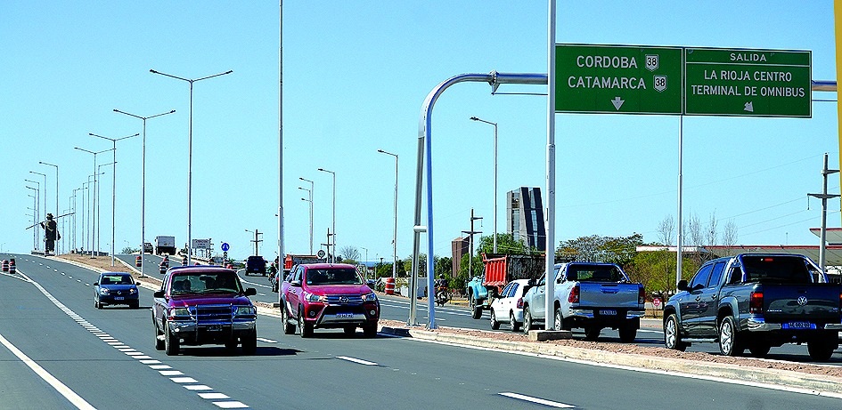 QUEDÓ HABILITADO EL PASO POR EL DISTRIBUIDOR VIAL EN LA CAPITAL