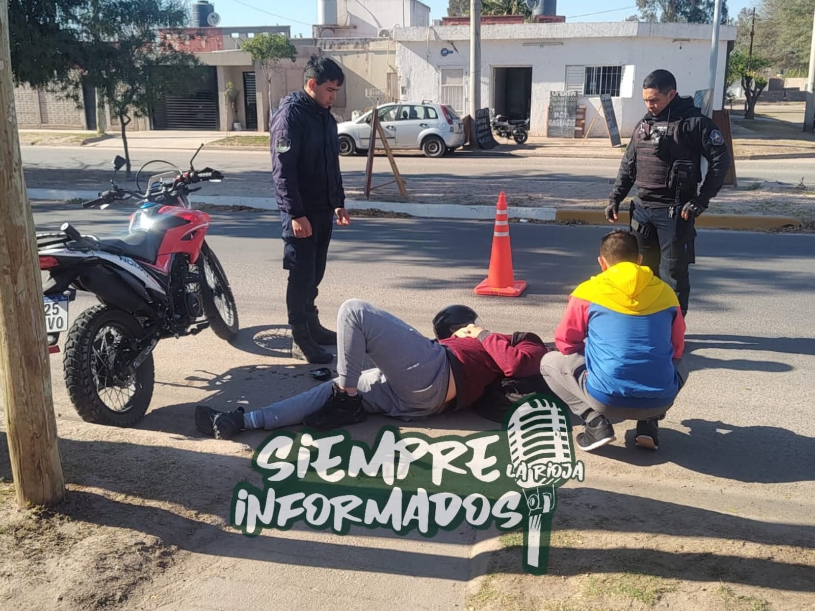 ZONA SUR: MOTOCICLISTA HERIDO EN UN CHOQUE CON UN AUTOMÓVIL 