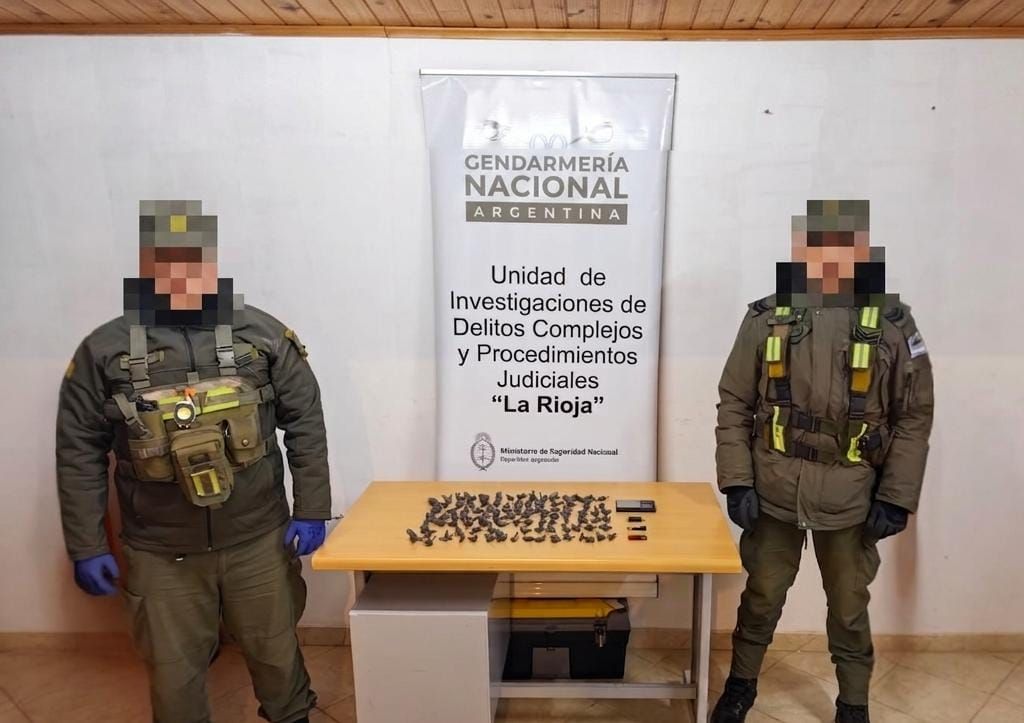 GENDARMERIA DETUVO A SEIS PERSONAS TRAS EL SECUESTRO DE SUSTANCIAS EN CAPITAL