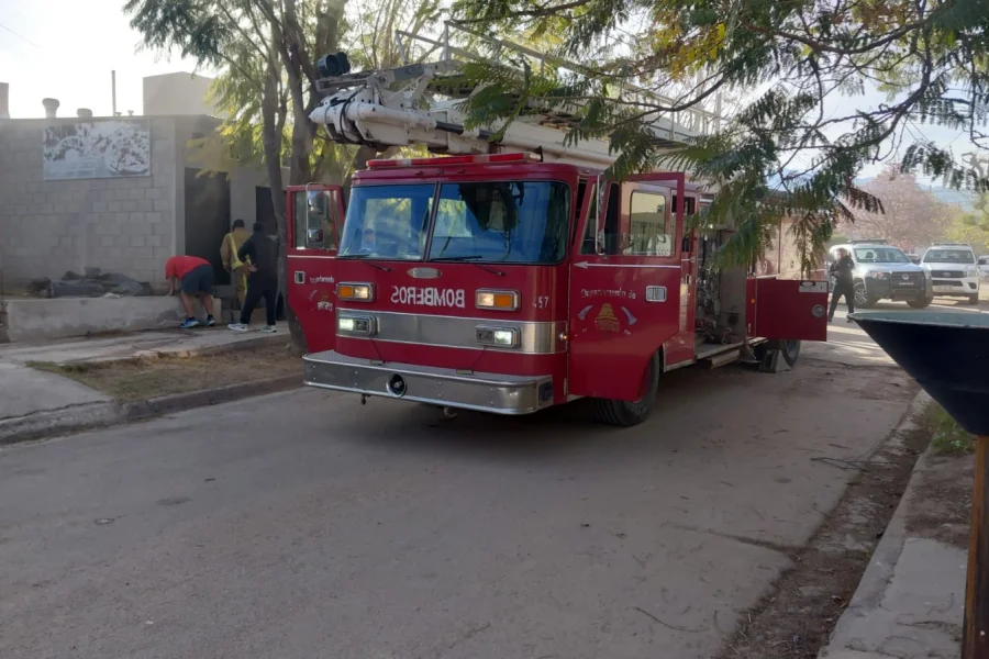UNA MADRE DEJ&Oacute; SOLO A SU HIJO DE 8 A&Ntilde;OS PARA IR AL GIMNASIO Y SE LE INCENDI&Oacute; LA VIVIENDA