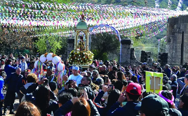 SAN FRANCISCO VOLVI&Oacute; A CONVOCAR A UNA MULTITUD ESTE DOMINGO