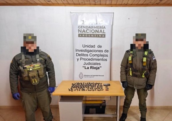 GENDARMERIA DETUVO A SEIS PERSONAS TRAS EL SECUESTRO DE SUSTANCIAS EN CAPITAL