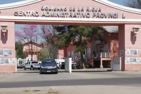 EL GOBIERNO PROVINCIAL FORMALIZ&Oacute; LA NUEVA ESCALA SALARIAL PARA ESTATALES RIOJANOS