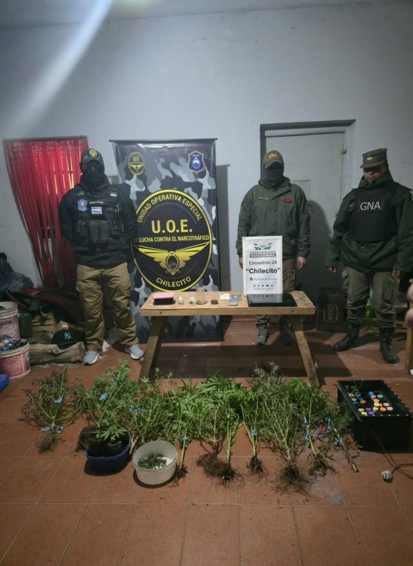 LA POLIC&Iacute;A DE LA RIOJA SECUESTR&Oacute; M&Aacute;S DE DOS KILOS DE MARIHUANA Y DETUVO A UNA PERSONA EN EL INTERIOR