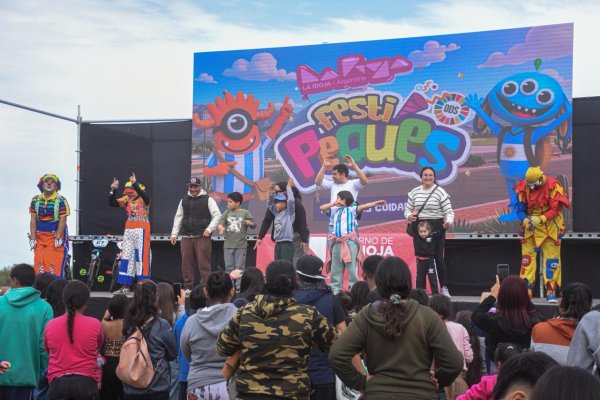 LOS CHICOS FUERON LOS GRANDES PROTAGONISTAS DEL FESTIPEQUES EN EL PARQUE DE LA FAMILIA ESTE