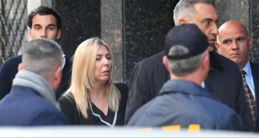 LA JUEZA QUE INVESTIGA EL ATENTADO ESTUVO EN EL DEPARTAMENTO DE LA VICEPRESIDENTA CRISTINA KIRCHNER