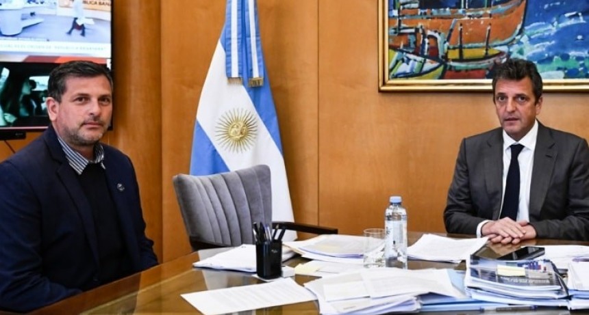 SERGIO MASSA LLEGA A LA RIOJA PARA LA ASUNCIÓN DE BORDAGARAY COMO MINISTRO