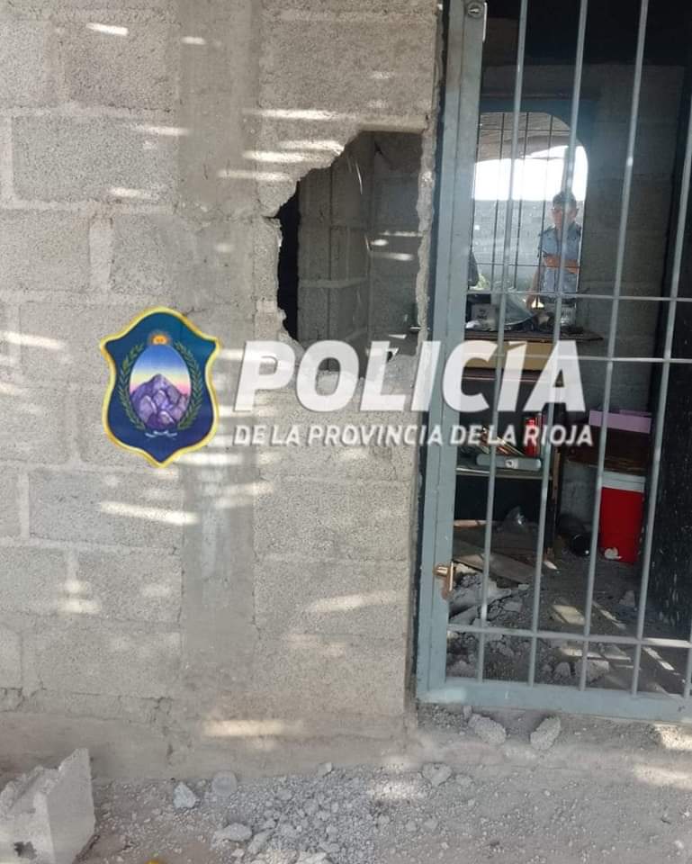 UN LADRÓN FUE DETENIDO TRAS HACER UN BOQUETE PARA INGRESAR A UNA VIVIENDA 