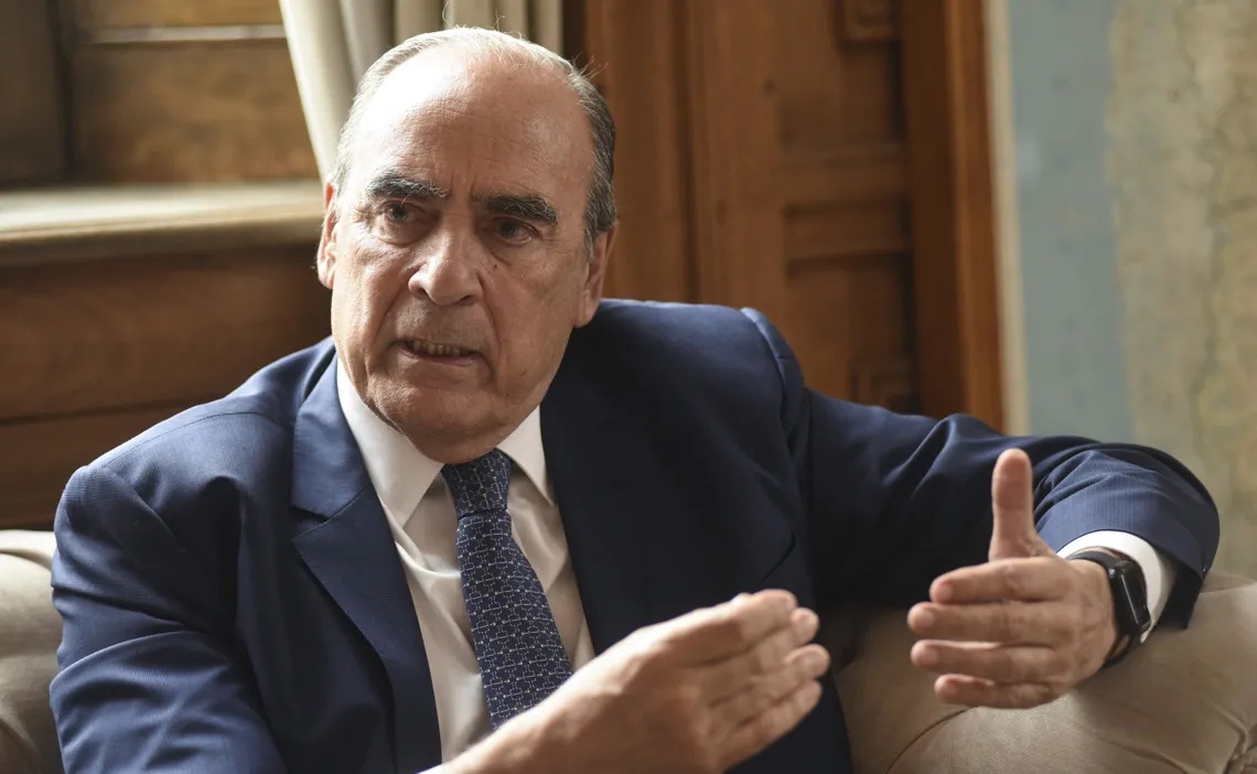 GUILERMO FRANCOS: 