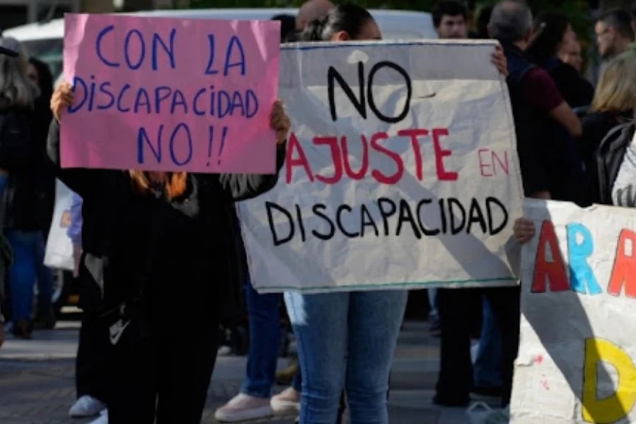 EL GOBIERNO PROVINCIAL PRESENTÓ UN AMPARO POR LAS PENSIONES DE DISCAPACIDAD