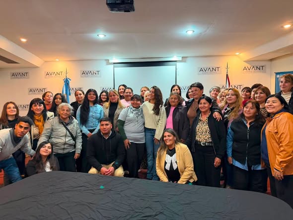 LA SENADORA L&Oacute;PEZ FORTALECE SU TRABAJO CON LAS IGLESIAS EVANG&Eacute;LICAS DE TODA LA PROVINCIA 