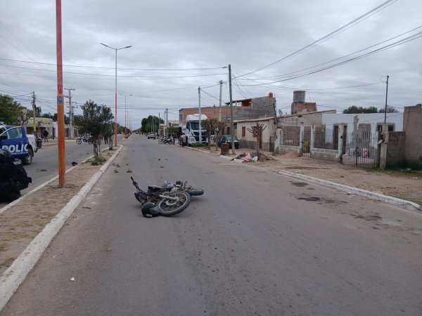  CHEPES: UN MOTOCICLISTA PERDI&Oacute; LA VIDA TRAS CAER DE SU RODADO