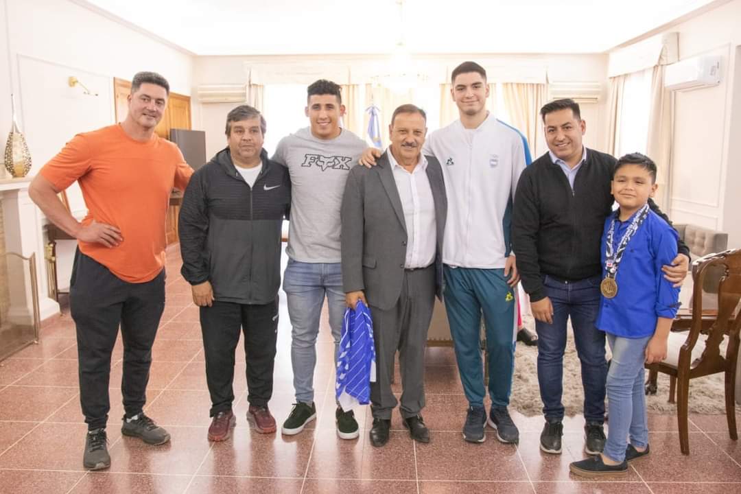 QUINTELA RECIBIÓ A RIOJANOS QUE COMPITIERON EN LOS JUEGOS SURAMERICANOS