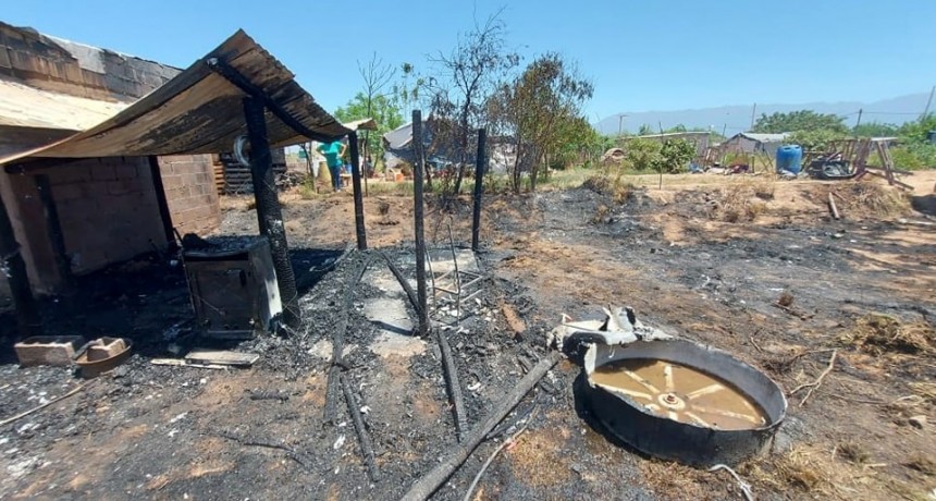 El FUEGO SE LLEVÓ TODO