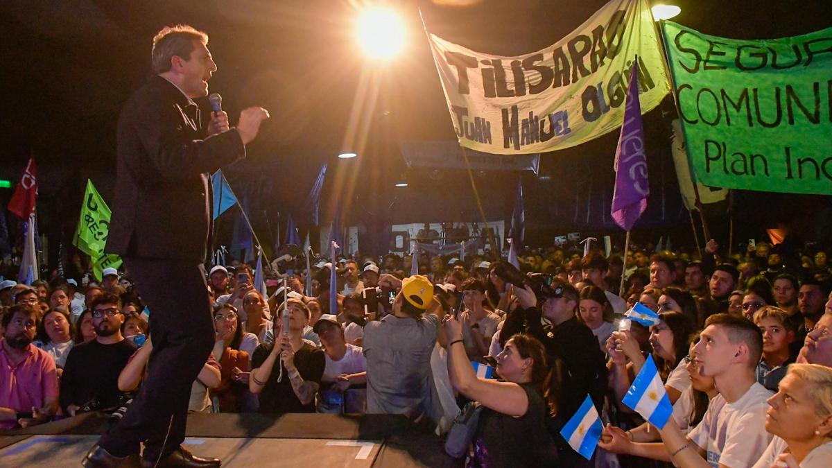 MASSA CONTINUÓ SU GIRA FEDERAL EN SAN LUIS Y ENTRÓ EN LA RECTA FINAL DE LA CAMPAÑA