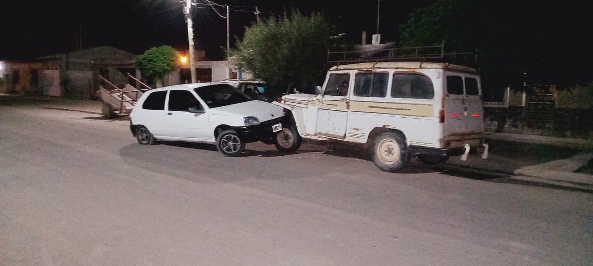 CONDUCTOR EBRIO  SE ESTRELLÓ DE FRENTE CONTRA UNA CAMIONETA EN CHEPES