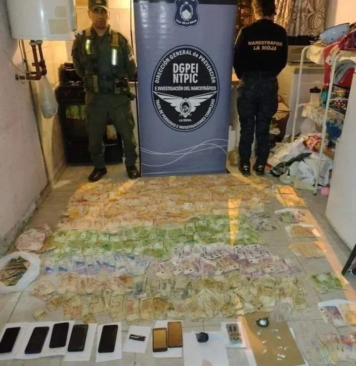 LA POLICIA ASESTÓ UN DURO GOLPE AL NARCOTRÁFICO EN LA CAPITAL