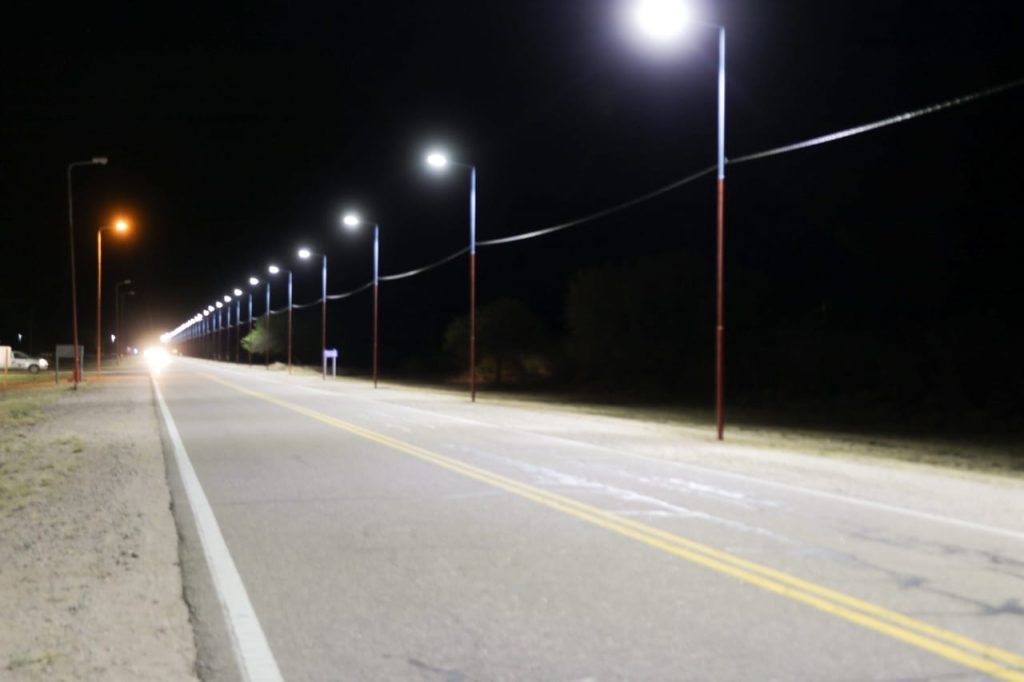 QUINTELA INAUGURÓ NUEVA ILUMINACIÓN EN RUTA NACIONAL 38