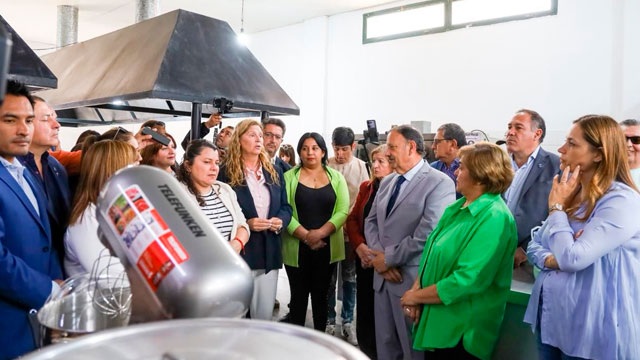 QUINTELA INAUGURÓ LA COCINA CENTRAL COMUNITARIO PLAN ANGEELLI EN CHEPES