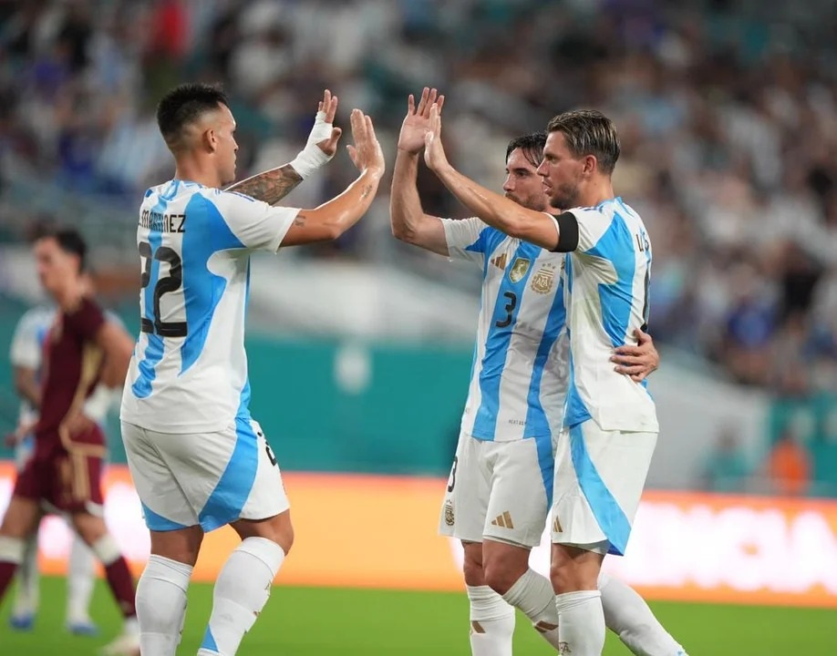 ARGENTINA SUMÓ UN NUEVO EXITO ANTE VENEZUELA