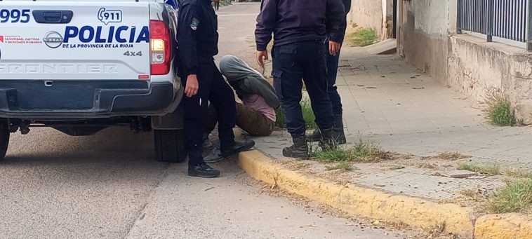 EVITÓ EL ROBO DE SU COMERCIO CON UN TIRO AL AIRE