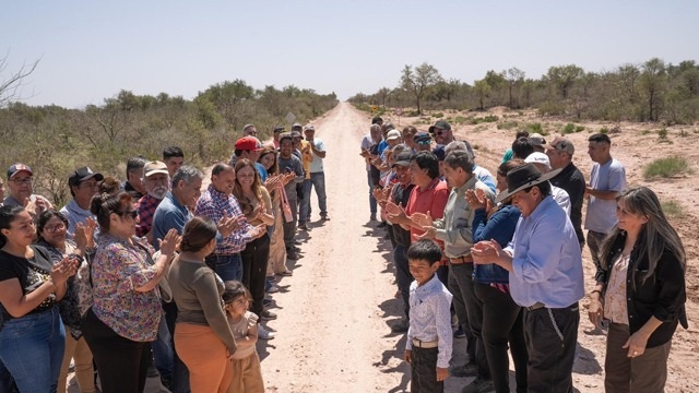 QUINTELA INAUGURÓ UN CAMINO RURAL QUE UNE LOS PUESTOS  DE SAN LORENZO Y SAN JOSÉ