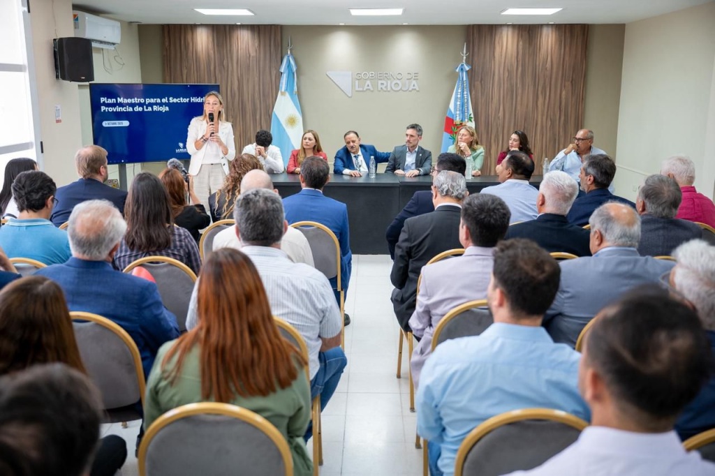 PRESENTARON A QUINTELA EL 