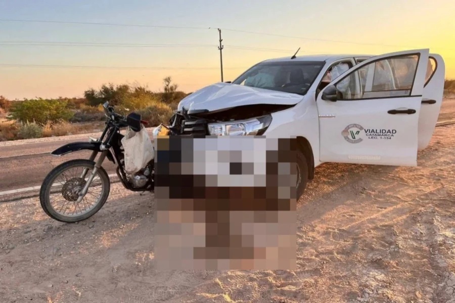 MOTOCICLISTA MURIÓ TRAS SER EMBESTIDO POR UNA CAMIONETA 