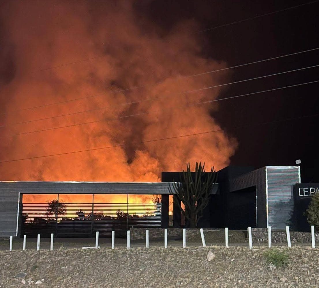  NCENDIOS INTENCIONALES CERCA DEL PARQUE DE LA CIUDAD: BUSCAN A LOS RESPONSABLES 