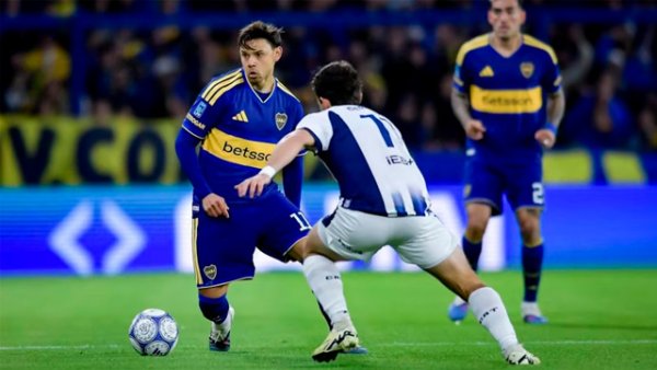 BOCA LE GAN&Oacute; A TALLERES Y SE SUBI&Oacute; A LA PUNTA DE LA TABLA ANUAL