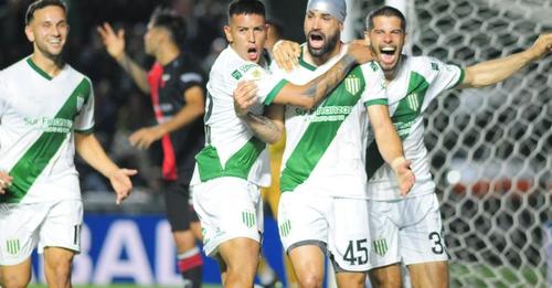 BANFIELD LE GANÓ A COLÓN EN LA ULTIMA. SE SALVÓ DEL DESCENSO Y HUNDIÓ A SU RIVAL AL FONDO DE LA TABLA