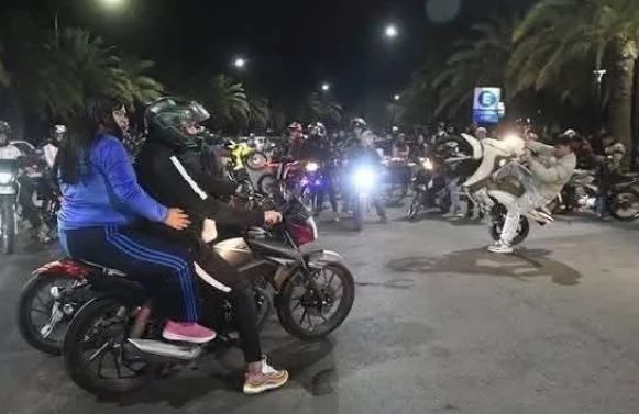LA POLICIA SANCIONÓ CON FUERTES MULTAS A LOS DUEÑOS DE LAS MOTOCICLETAS QUE ESTUVIERON EN LA 