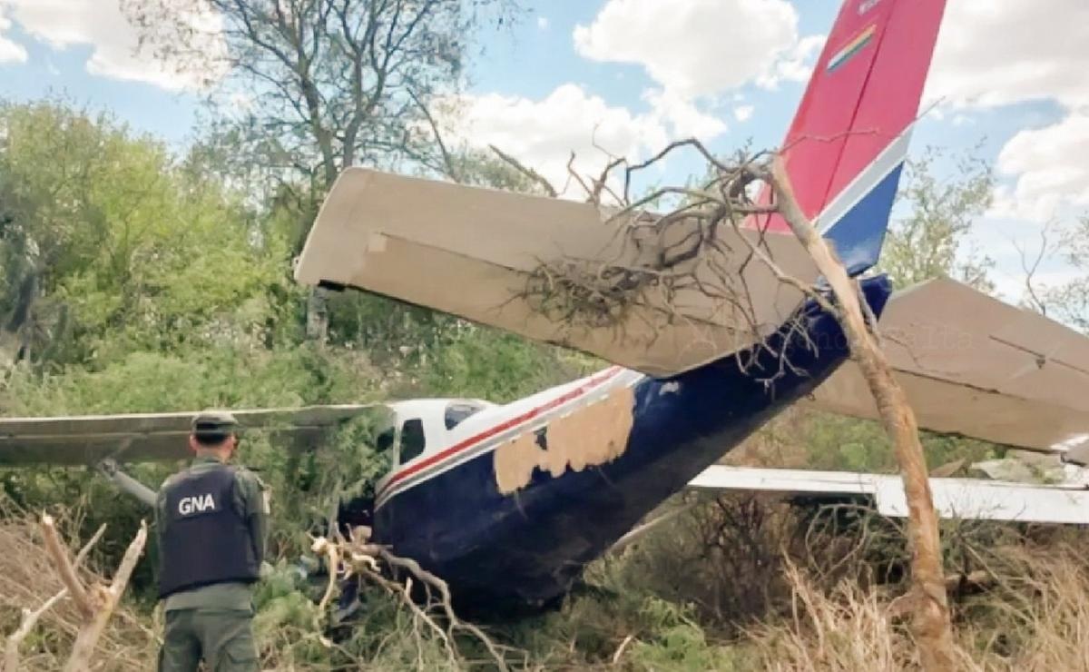 SALTA: CAYÓ UNA AVIONETA CON 140 KILOS DE COCAINA