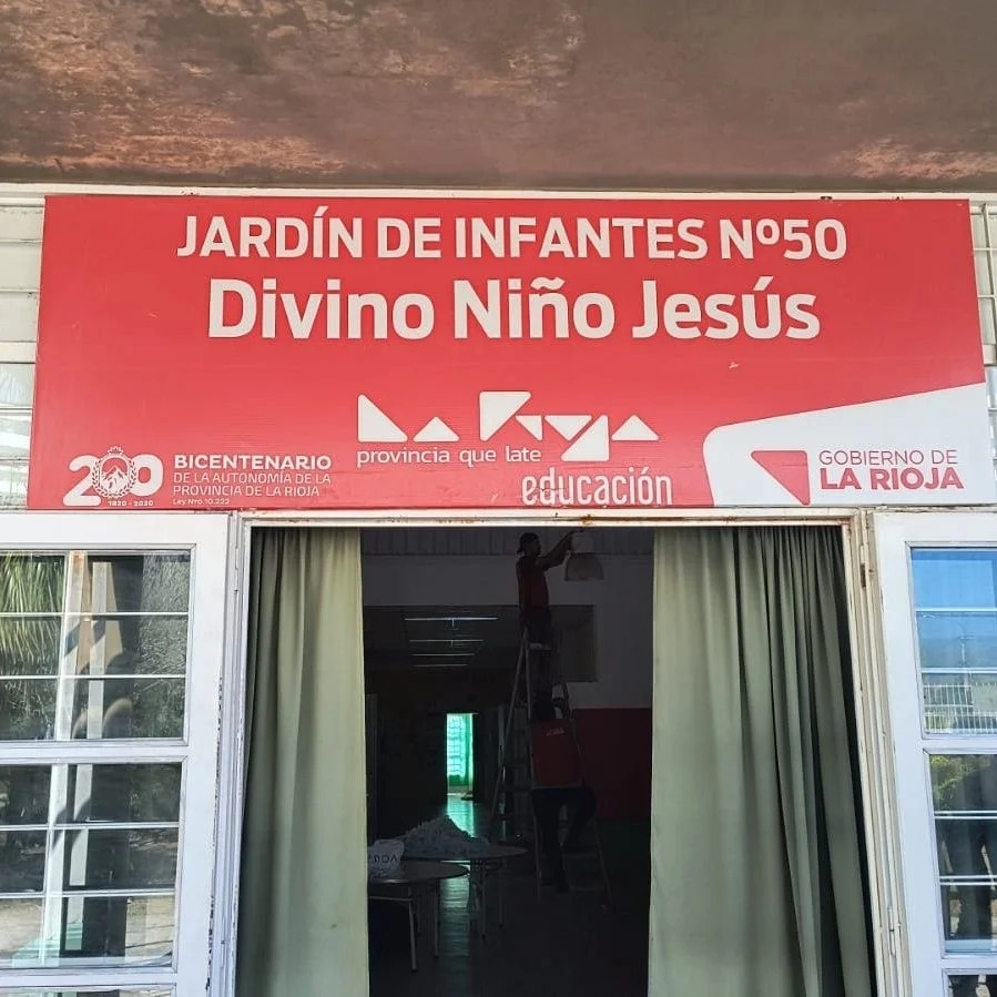 PADRES TOMARON UN JARDIN DE INFANTES POR PRESUNTOS ABUSOS SEXUALES