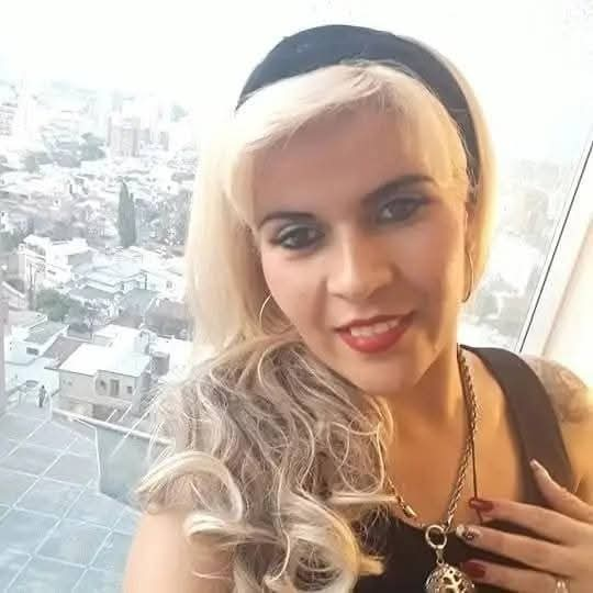 GRAVE DENUNCIA: LE ROBARON DOS CELULARES A LA LOCUTORA RIOJANA GABRIELA FERNÁNDEZ